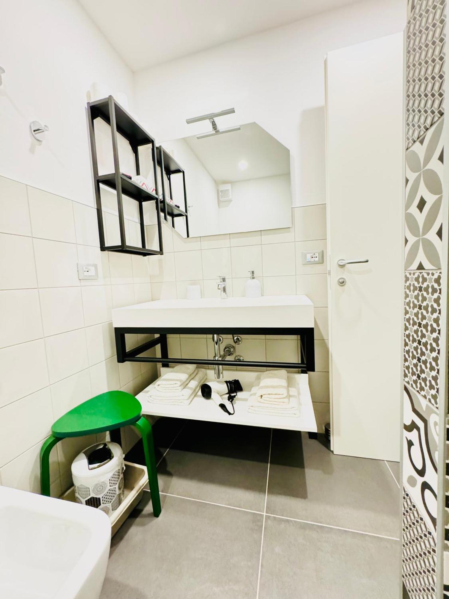 Smart Silver Apartment Central Бергамо Экстерьер фото